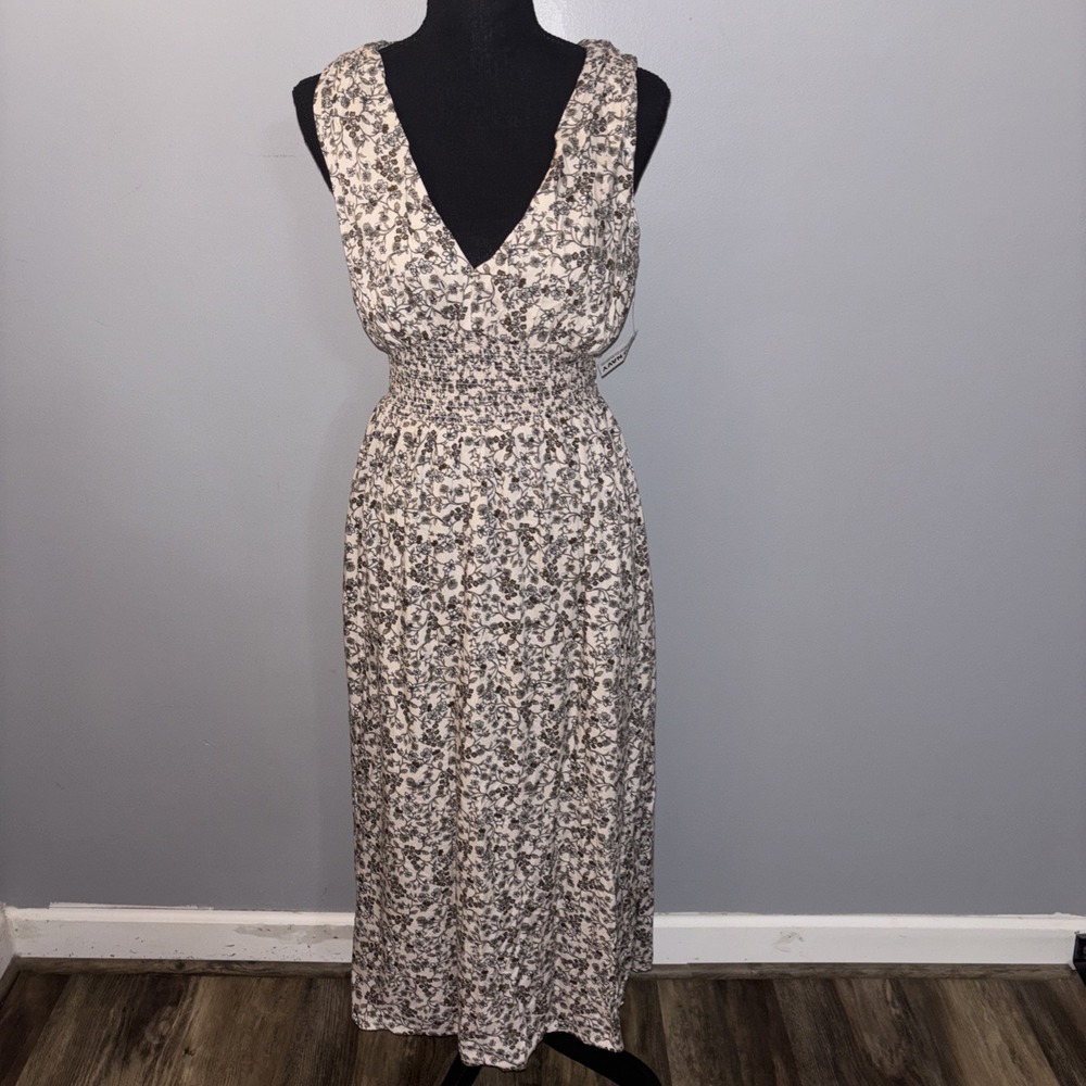 Old Navy Boho Maxi Sundress Women's Small Beige Floral Smocked Slit Back Tie NWT
